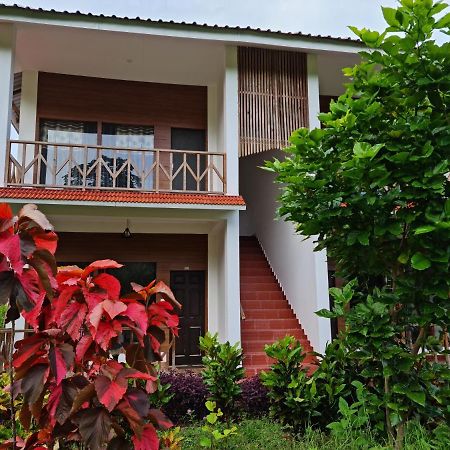 Hotel Exotica Squares Lakshmanpur Екстериор снимка