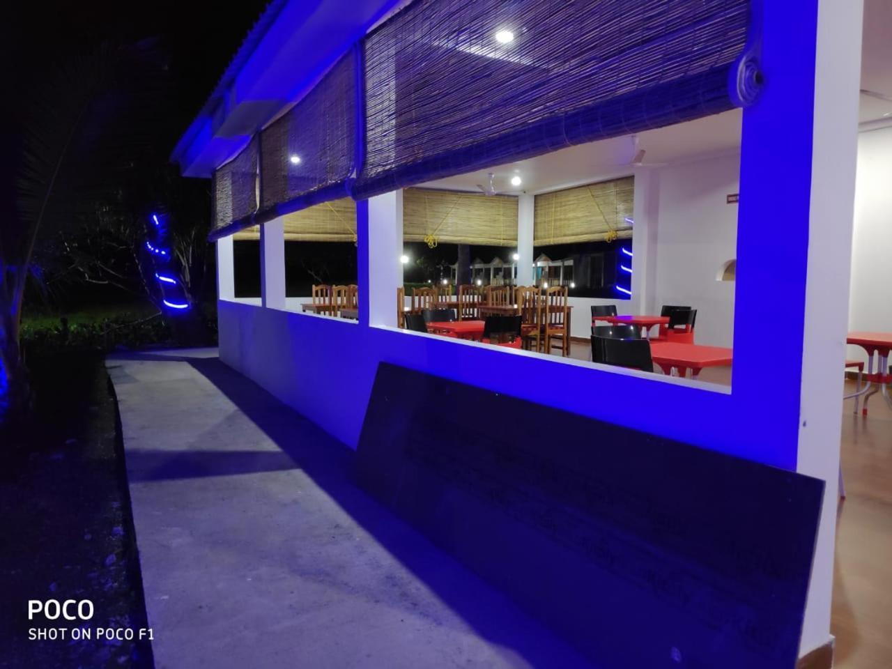 Hotel Exotica Squares Lakshmanpur Екстериор снимка